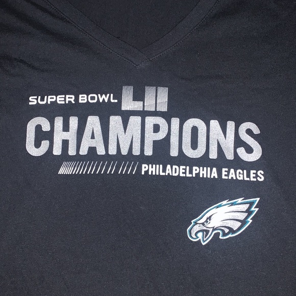 V-Neck Short Sleeve Eagles Shirt💚 - Picture 2 of 4